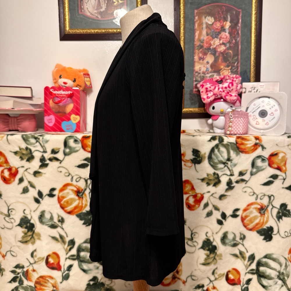 Cardigan - Picture 3 of 5